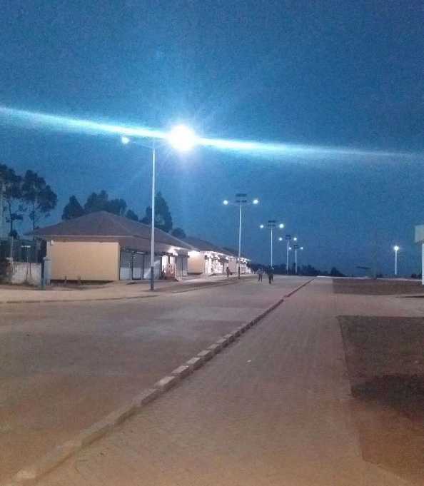 江津区非洲科特迪瓦太阳能路灯工程